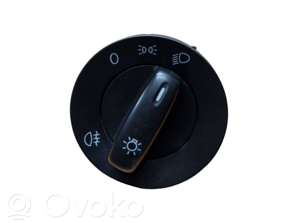 Volkswagen PASSAT B6 Light switch 