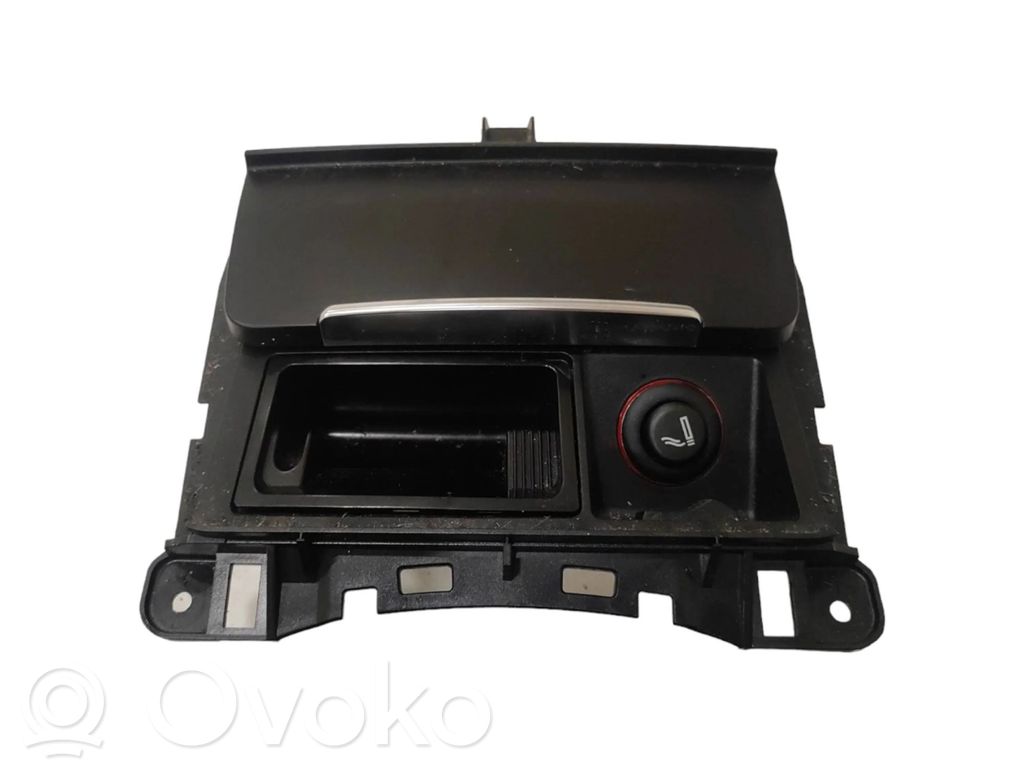 Audi Q5 SQ5 8R Ashtray (front) 