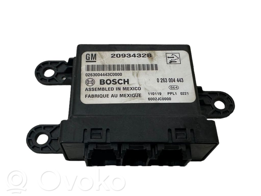 Opel Insignia A Door control unit/module 