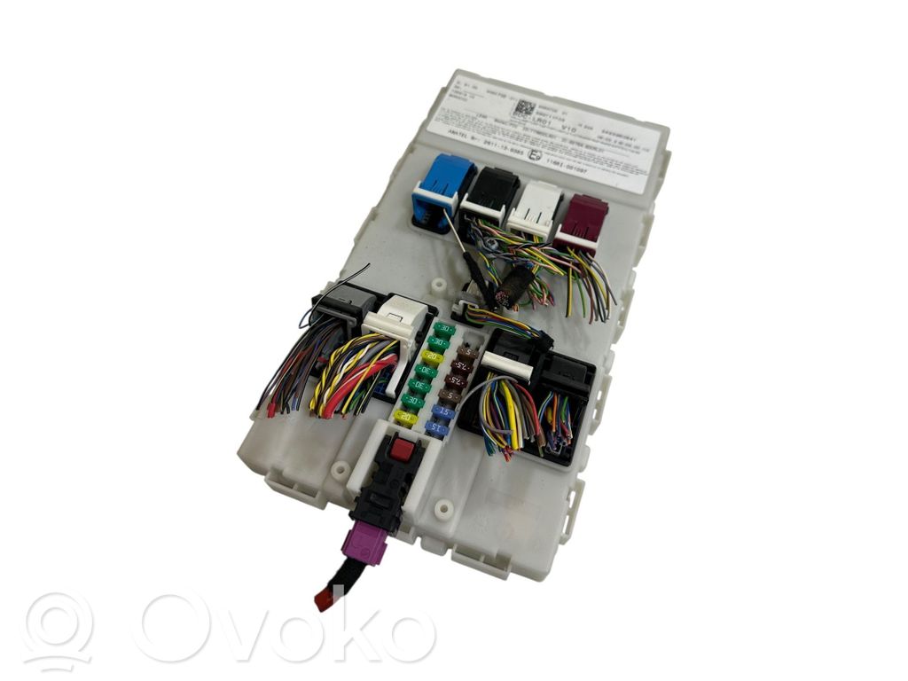 Ramka / Moduł bezpieczników   58GT11F03,9383702,5453960641