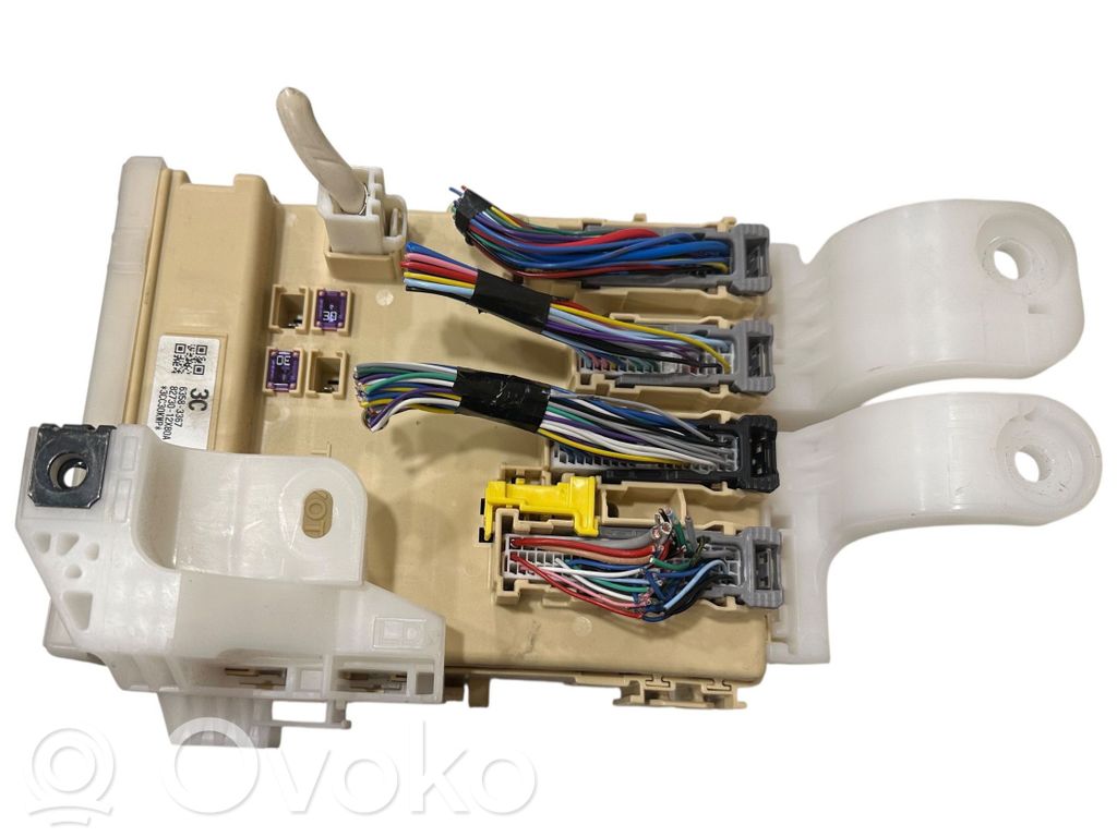 Toyota Auris E180 Módulo de fusible 
