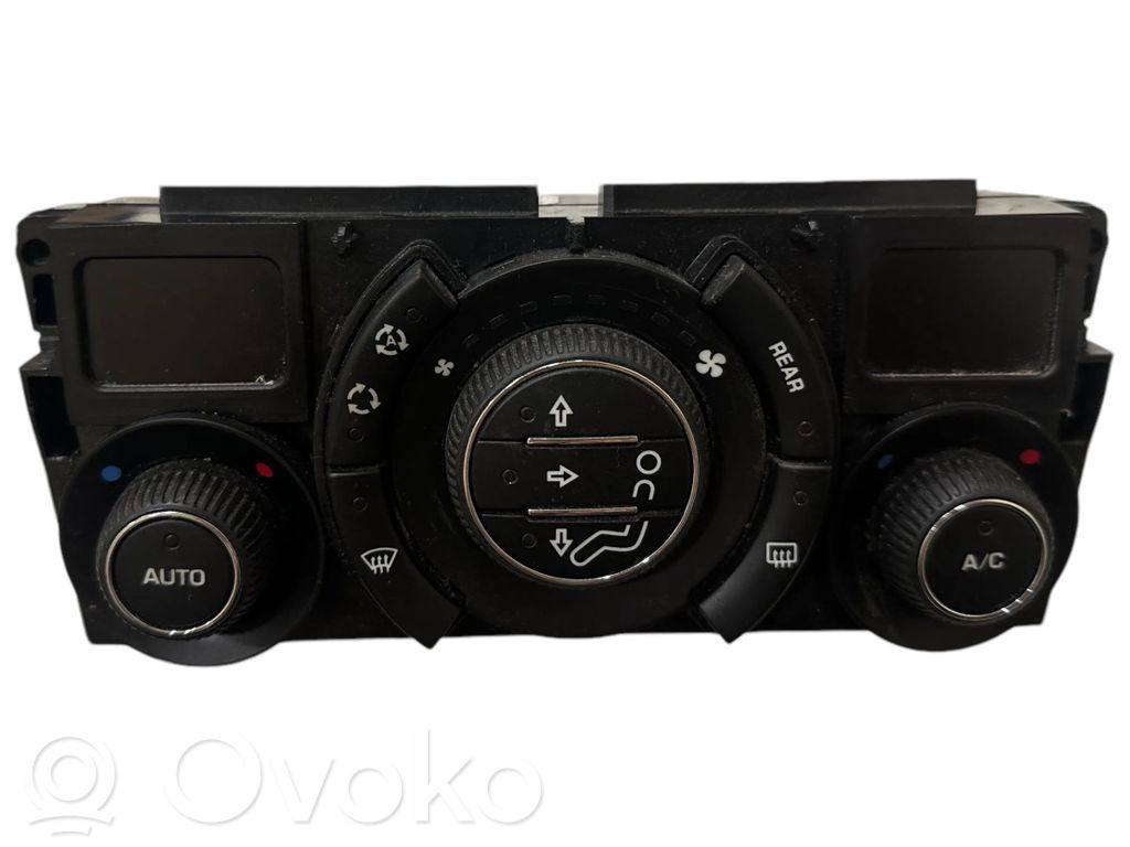 Peugeot 5008 Climate control unit 
