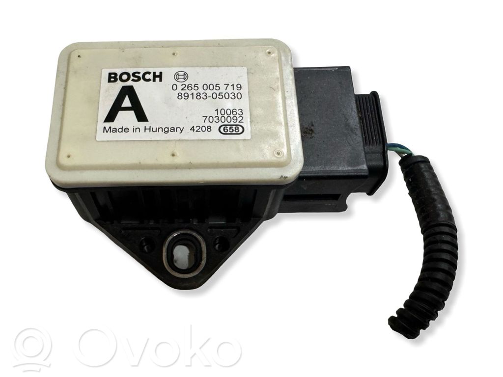 Toyota Avensis T270 ESP Drehratensensor Querbeschleunigungssensor 