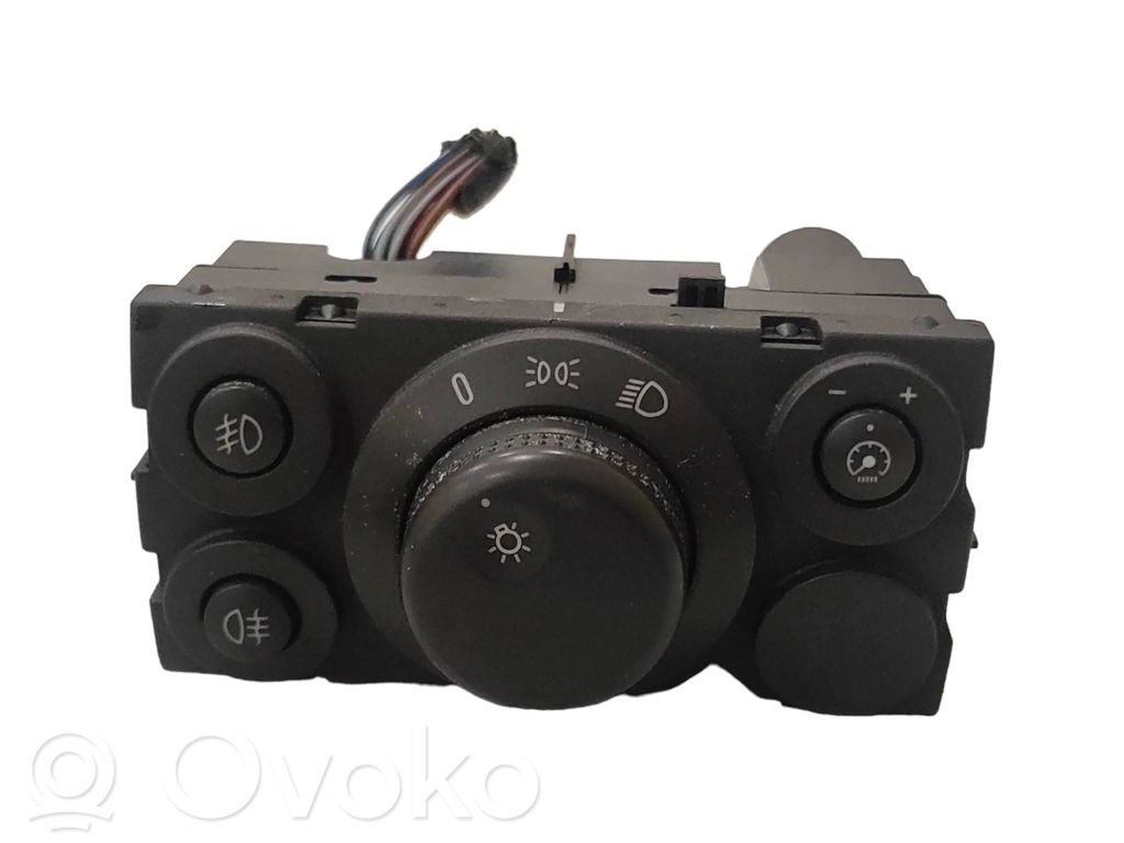 Opel Astra H Light switch 