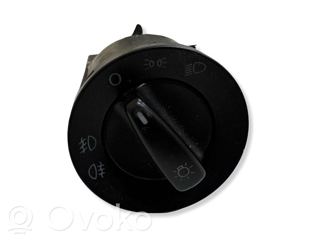 Volkswagen Golf IV Light switch 