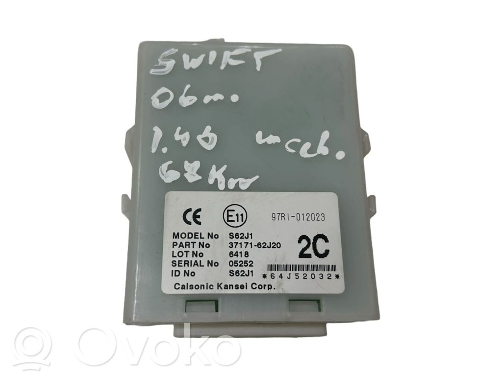 Suzuki Swift I Door central lock control unit/module 