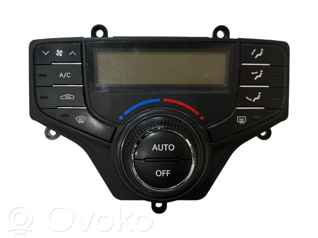 Hyundai i30 Climate control unit 