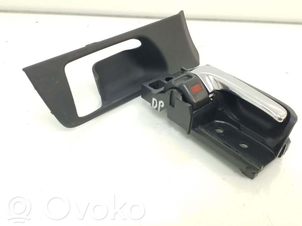 Toyota Avensis T250 Front door interior handle 