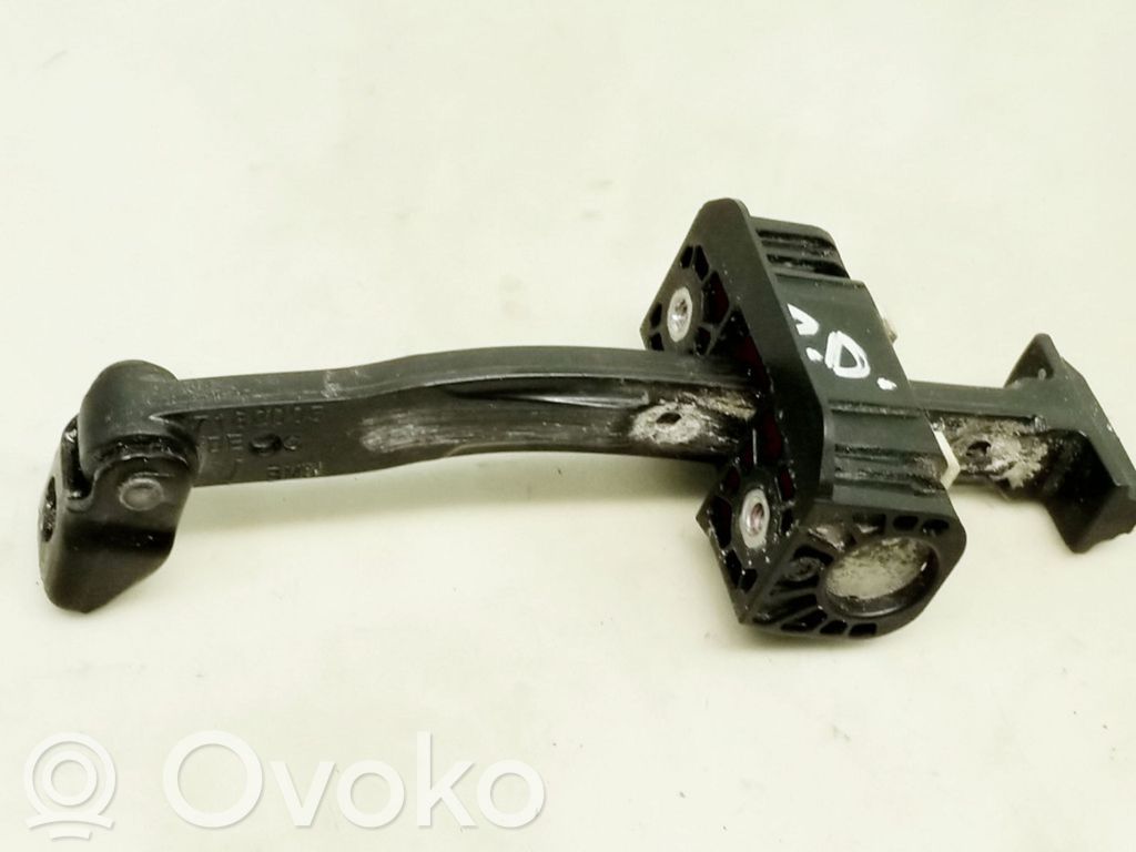 BMW 5 F10 F11 Etuoven pidätin 