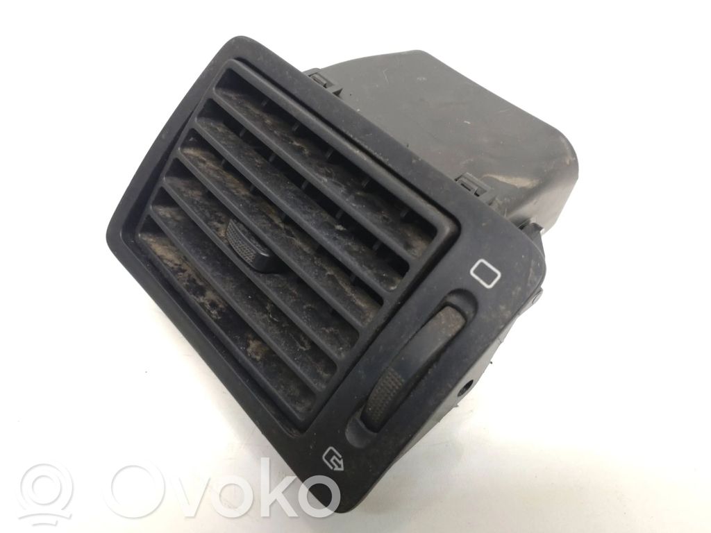 Fiat Scudo Боковая воздушная решётка 