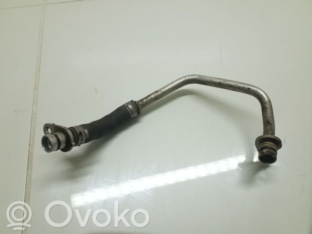 Coolant pipe/hose