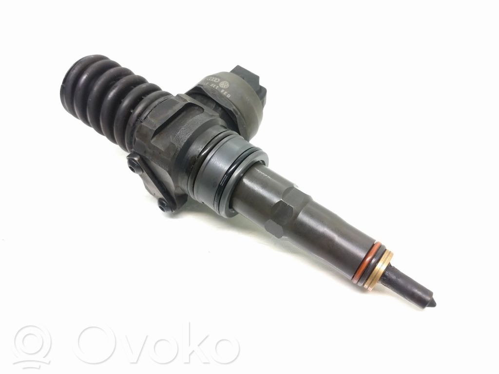 Skoda Octavia Mk2 (1Z) Polttoainesuutin 