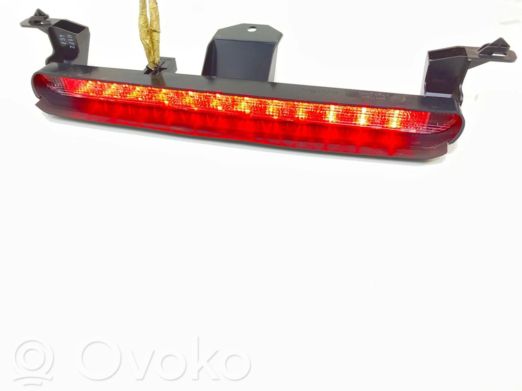 Volvo XC70 Third/center stoplight 