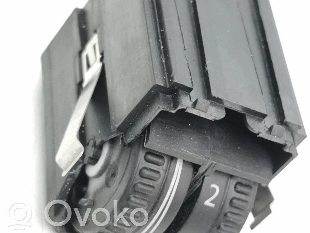 Ford Focus Headlight level height control switch 