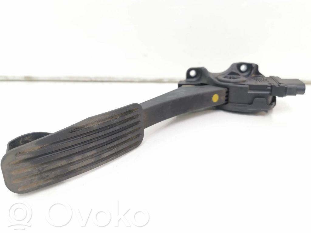 Volvo S60 Accelerator throttle pedal 