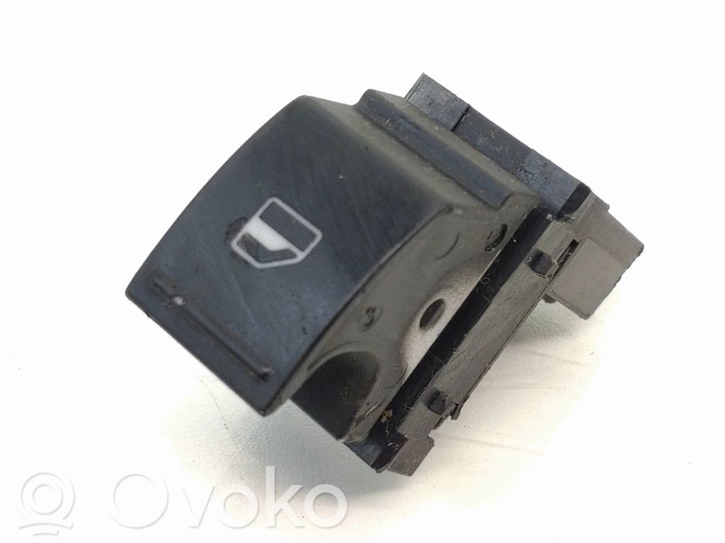 Volkswagen Golf Plus Electric window control switch 