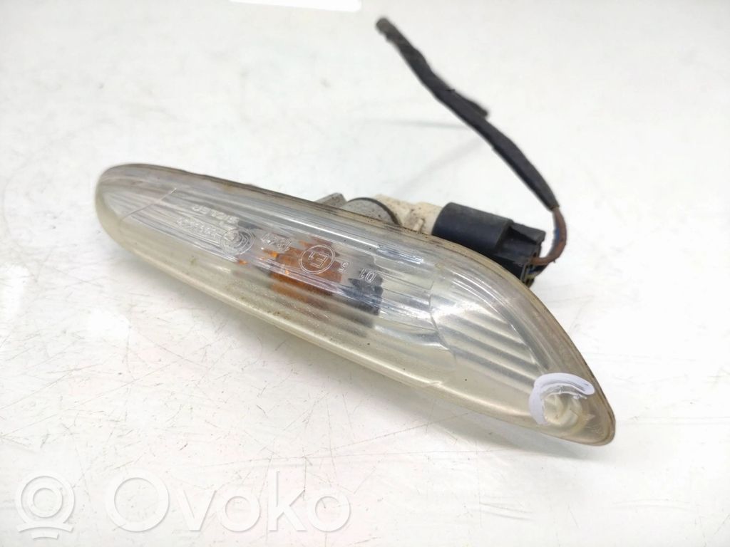 BMW 3 E90 E91 Front fender indicator light 