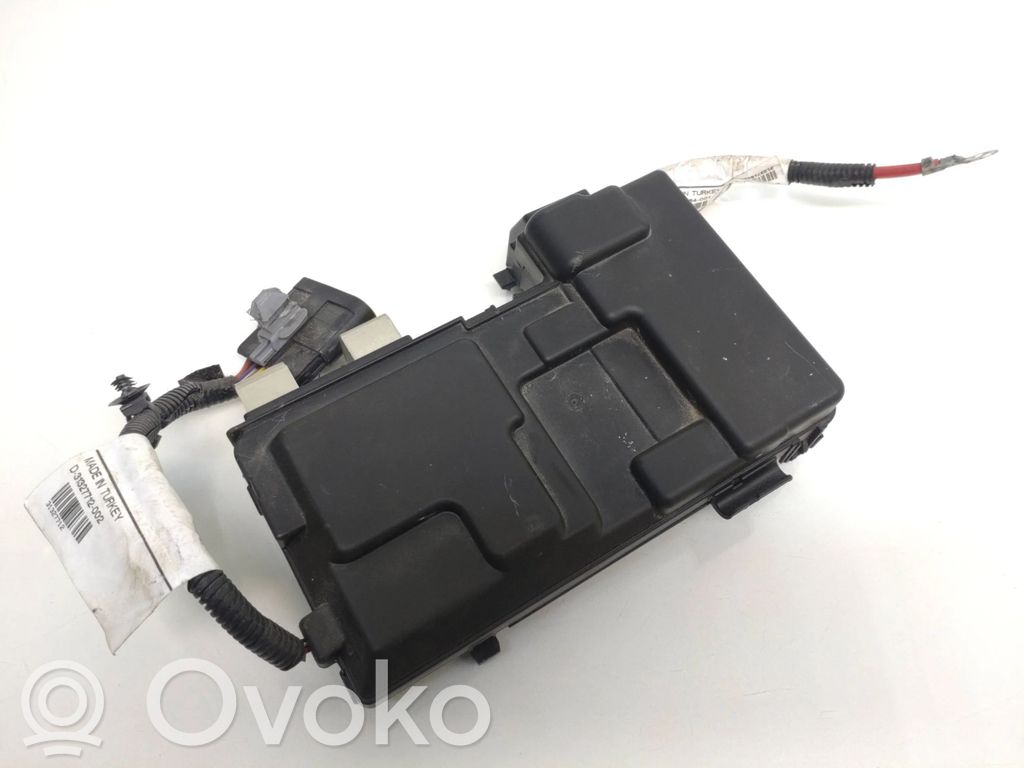 Volvo V60 Fuse module 