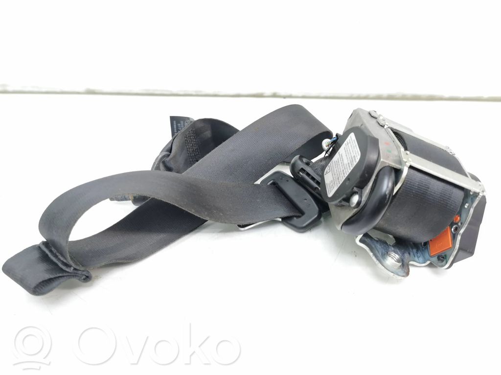 Ford Focus Front seatbelt 