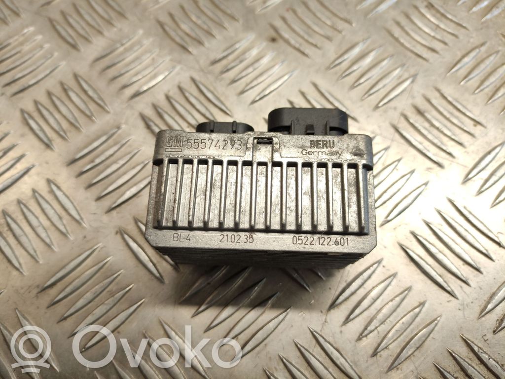 Opel Astra J Glow plug pre-heat relay 