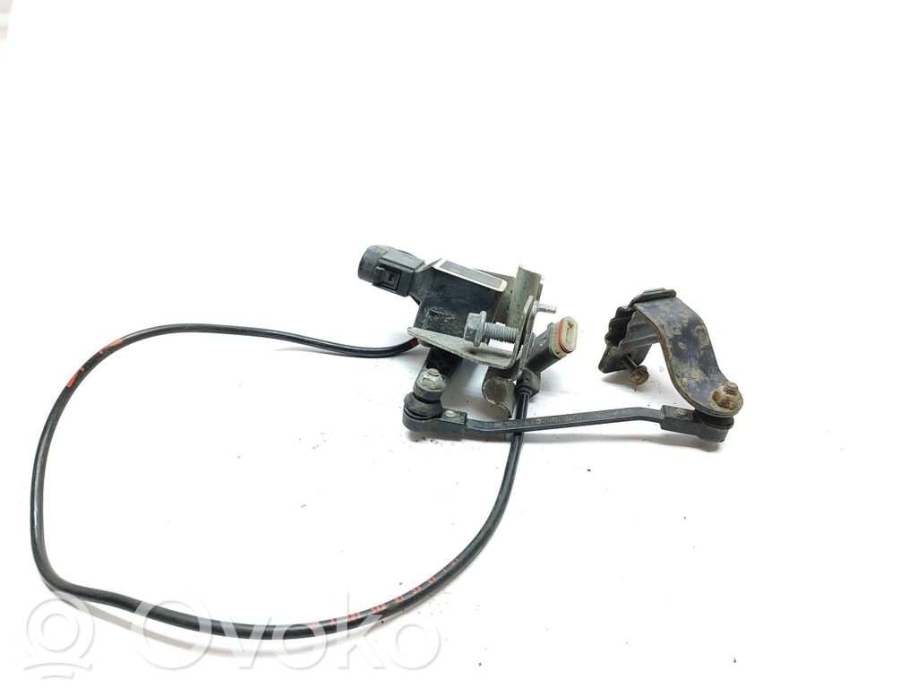 Mercedes-Benz S W221 Air suspension front height level sensor 