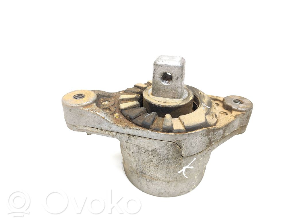 Maserati Ghibli Engine mount bracket 