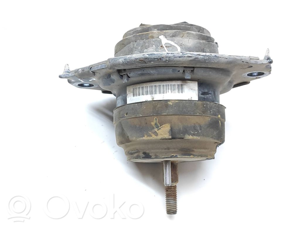 Engine mount bracket