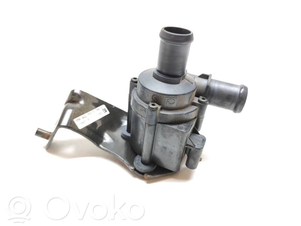 Audi TT TTS RS Mk3 8S Webasto circulation pump for autonomous heater 