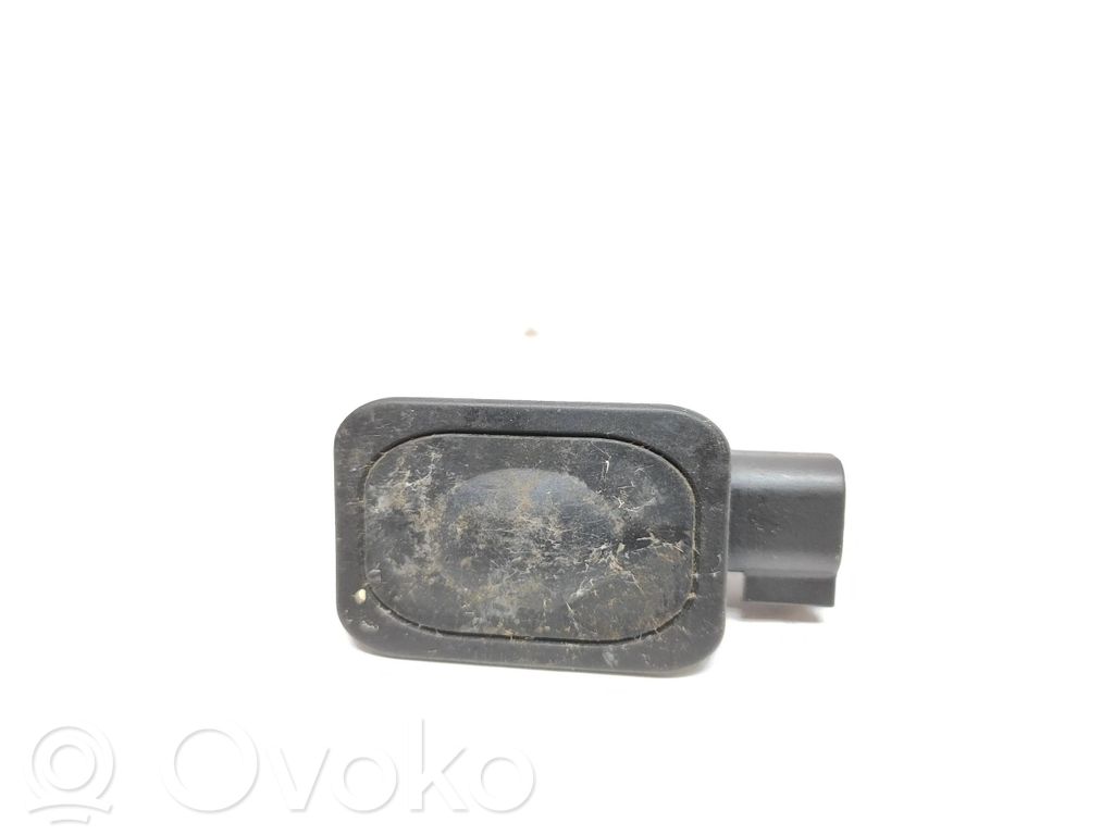 Land Rover Discovery Sport Interruptor para abrir la puerta trasera 