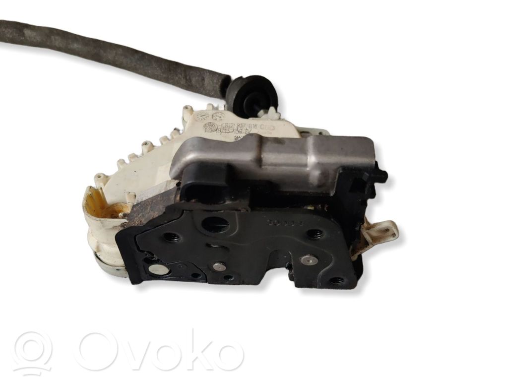 Audi A4 S4 B8 8K Zamek drzwi przednich 
