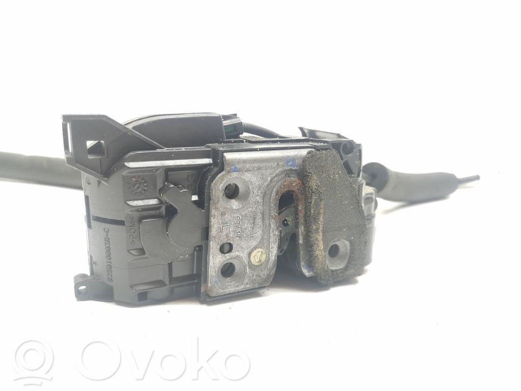 Zamek drzwi tylnych   925010003R,825010003R