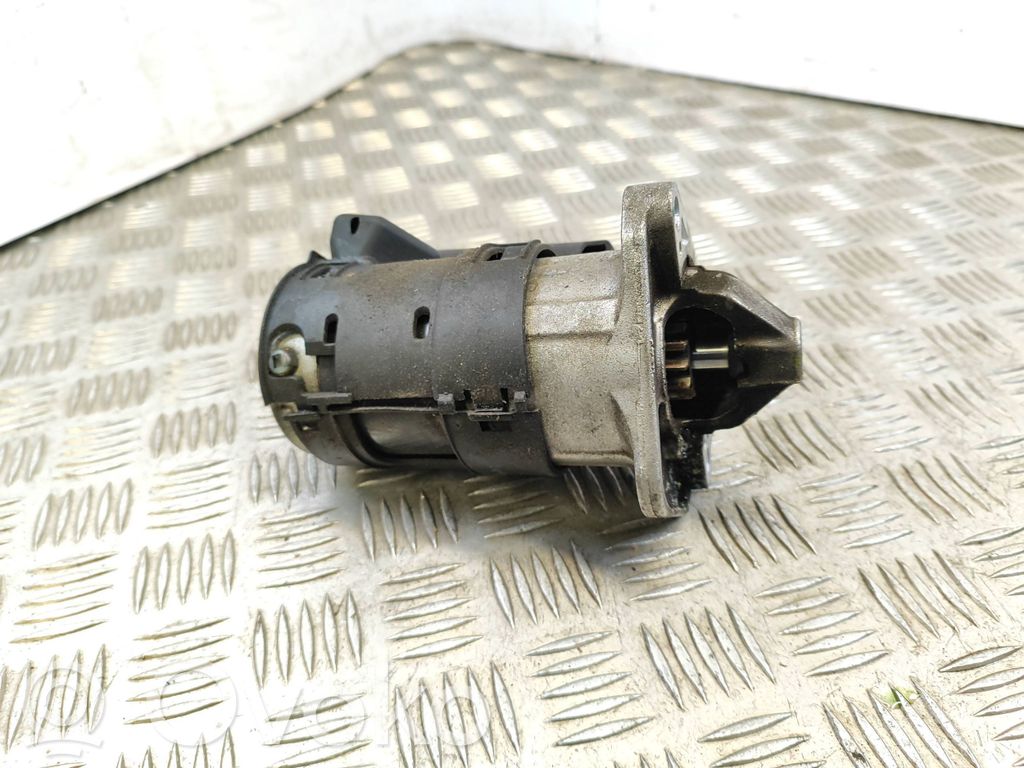 Nissan Juke I F15 Starteris 