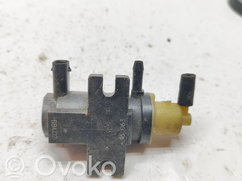 Mercedes-Benz C W204 Solenoīda vārsts 