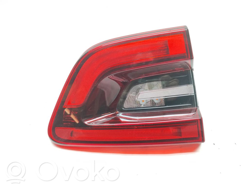 Renault Kadjar Tailgate rear/tail lights 