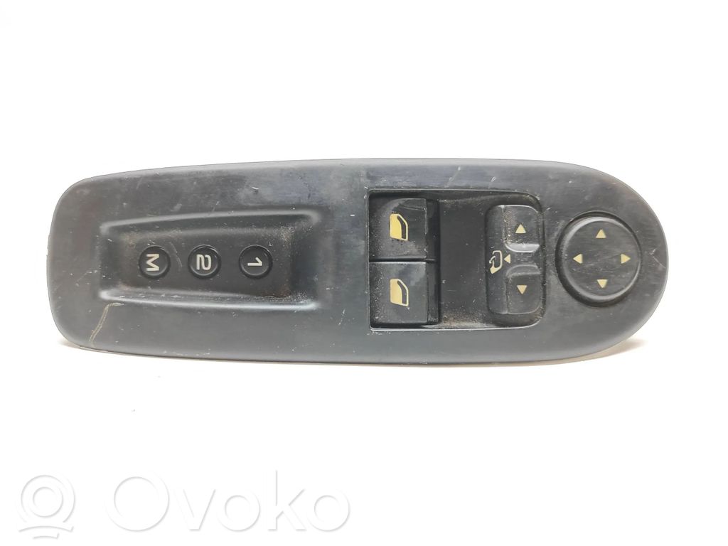 Peugeot 407 Electric window control switch 