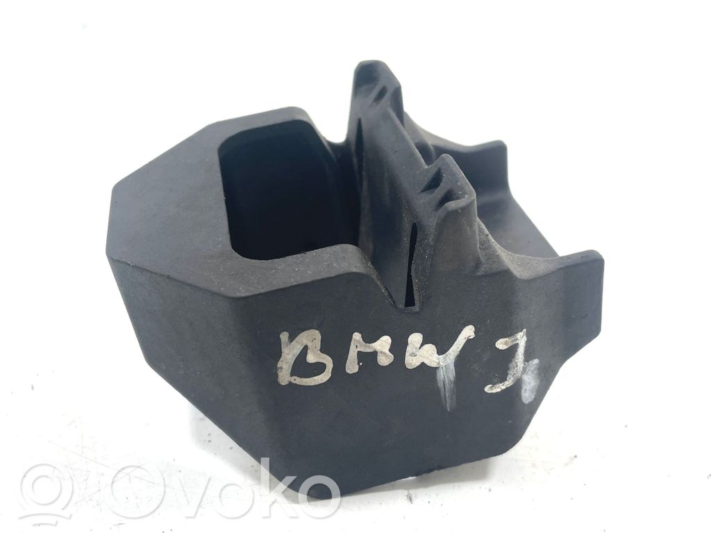 BMW 1 E81 E87 Radiator mount bracket 