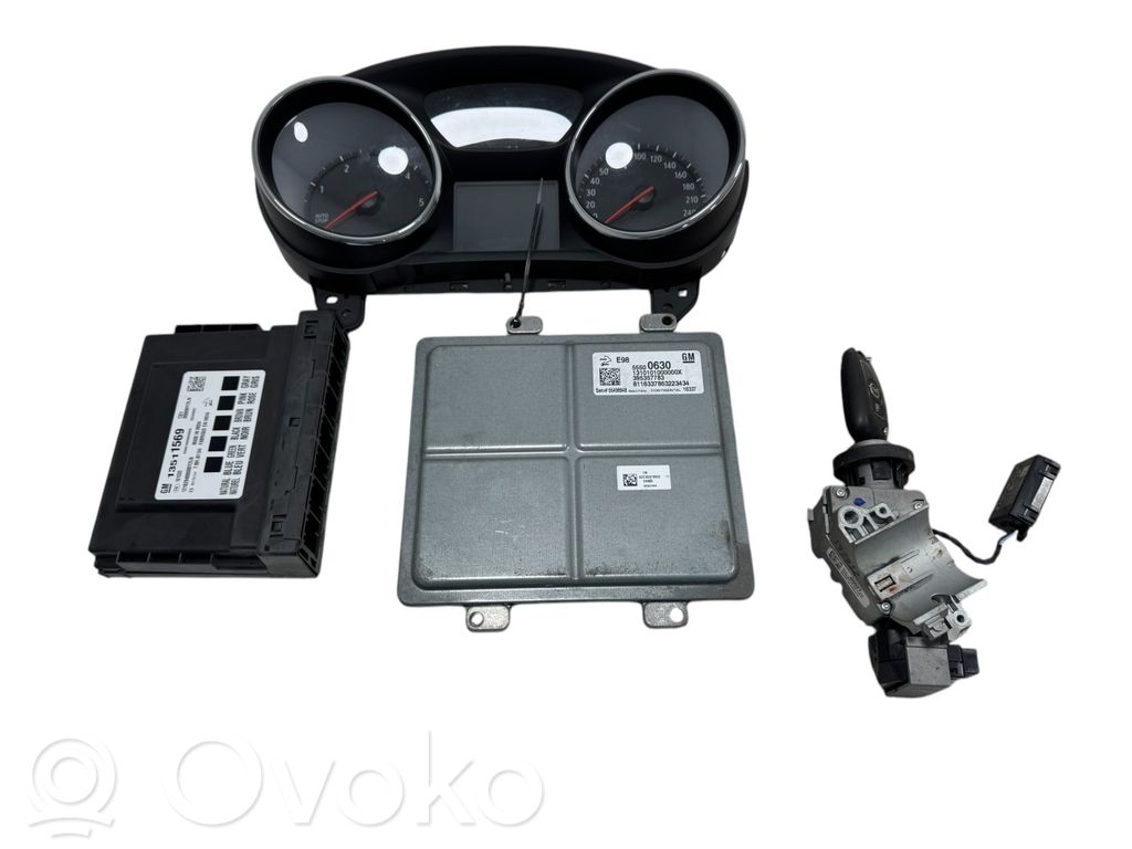 Opel Astra K Engine ECU kit and lock set 