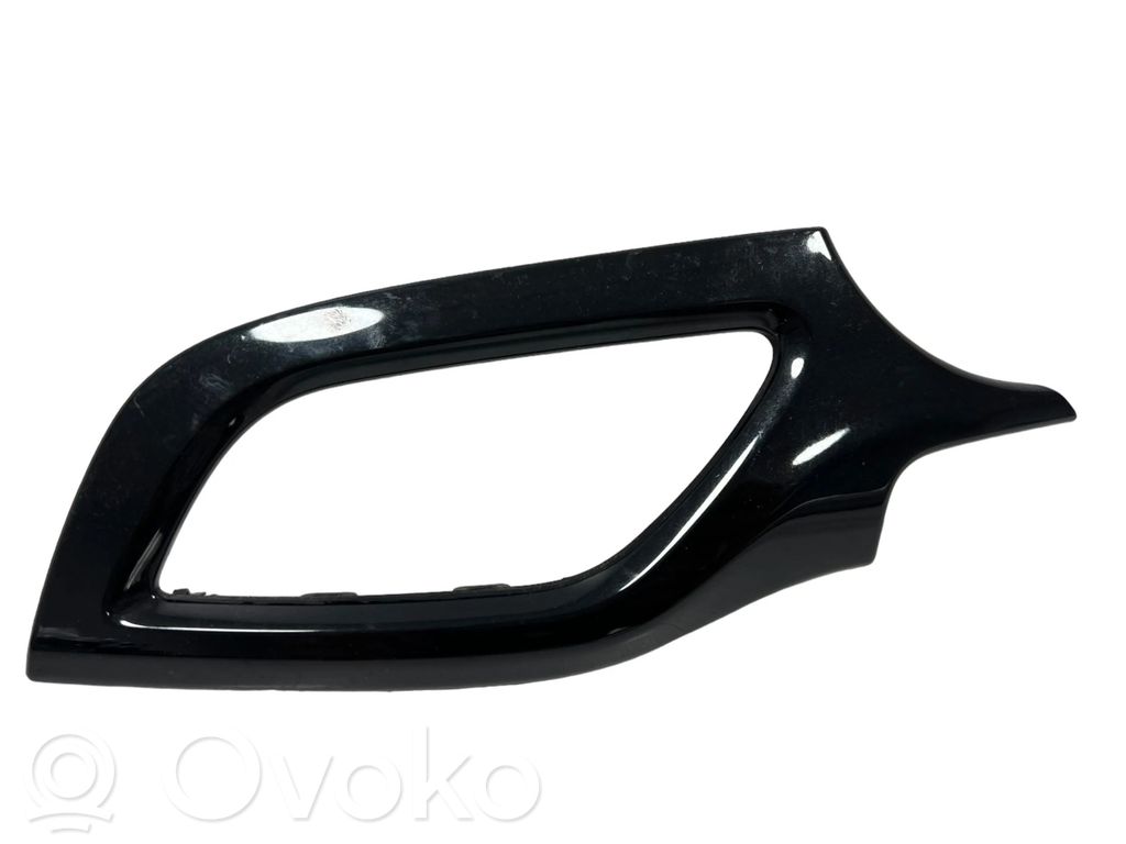 Panel trim   13426772,460029937