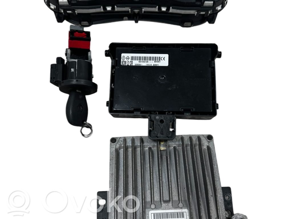 Renault Clio III Engine ECU kit and lock set 