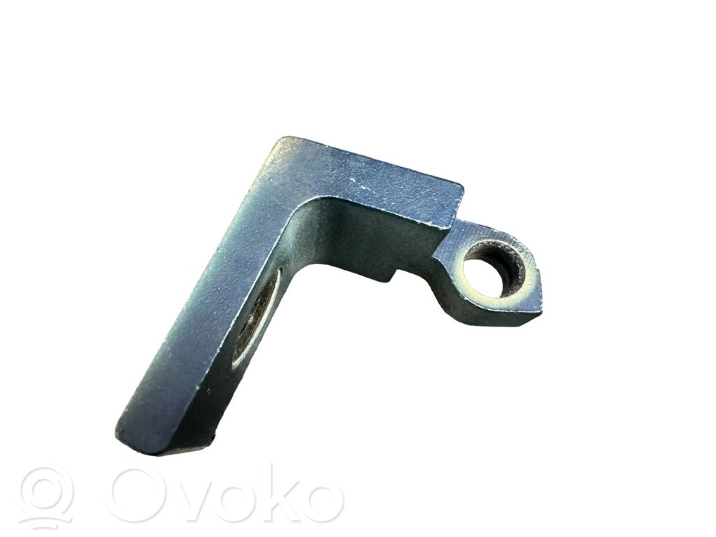 BMW X3 E83 Front door upper hinge 