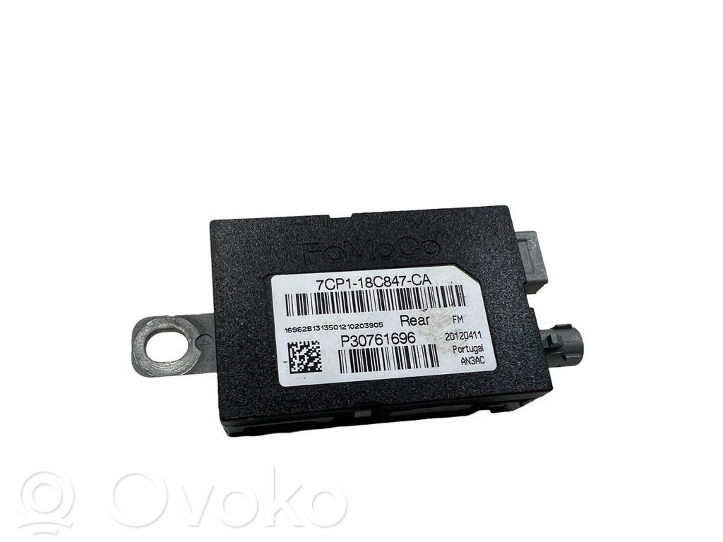 Ford C-MAX II Antenos stiprintuvas 