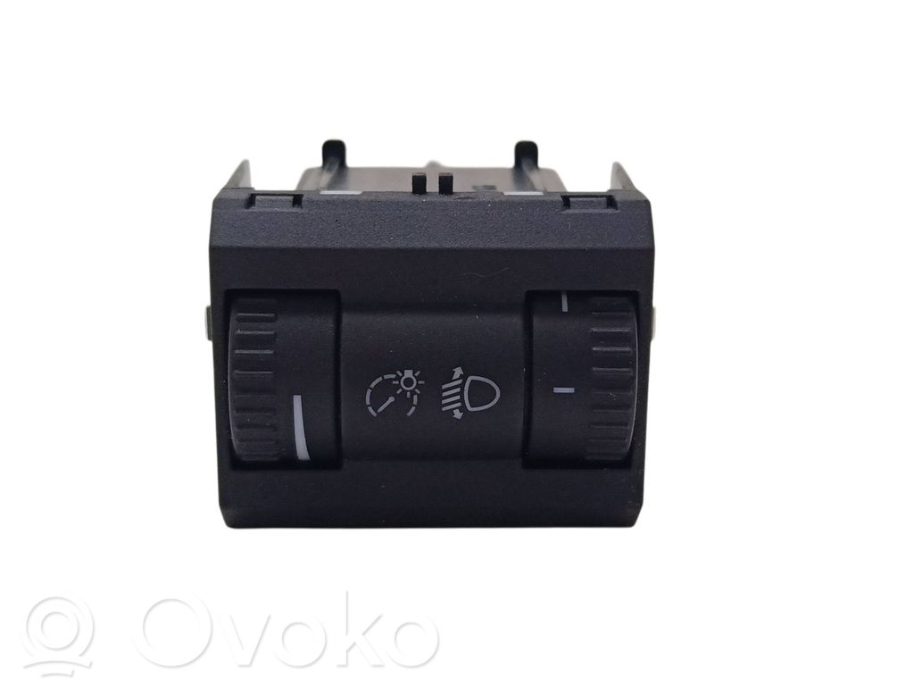 Skoda Octavia Mk2 (1Z) Headlight level height control switch 
