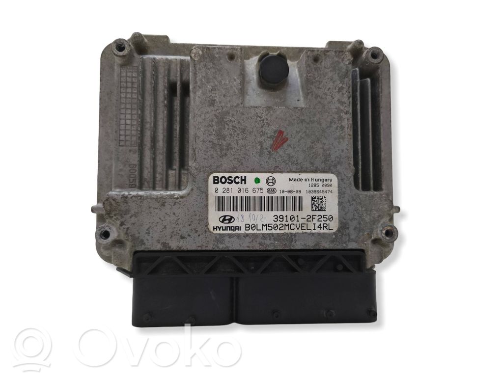 Hyundai ix35 Engine control unit/module 