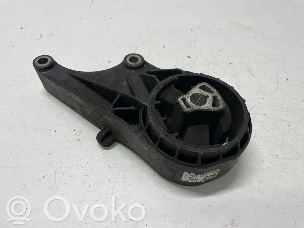 Opel Astra J Engine mount bracket 