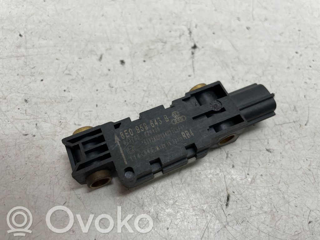 Audi A4 S4 B8 8K Airbagsensor Crashsensor Drucksensor 