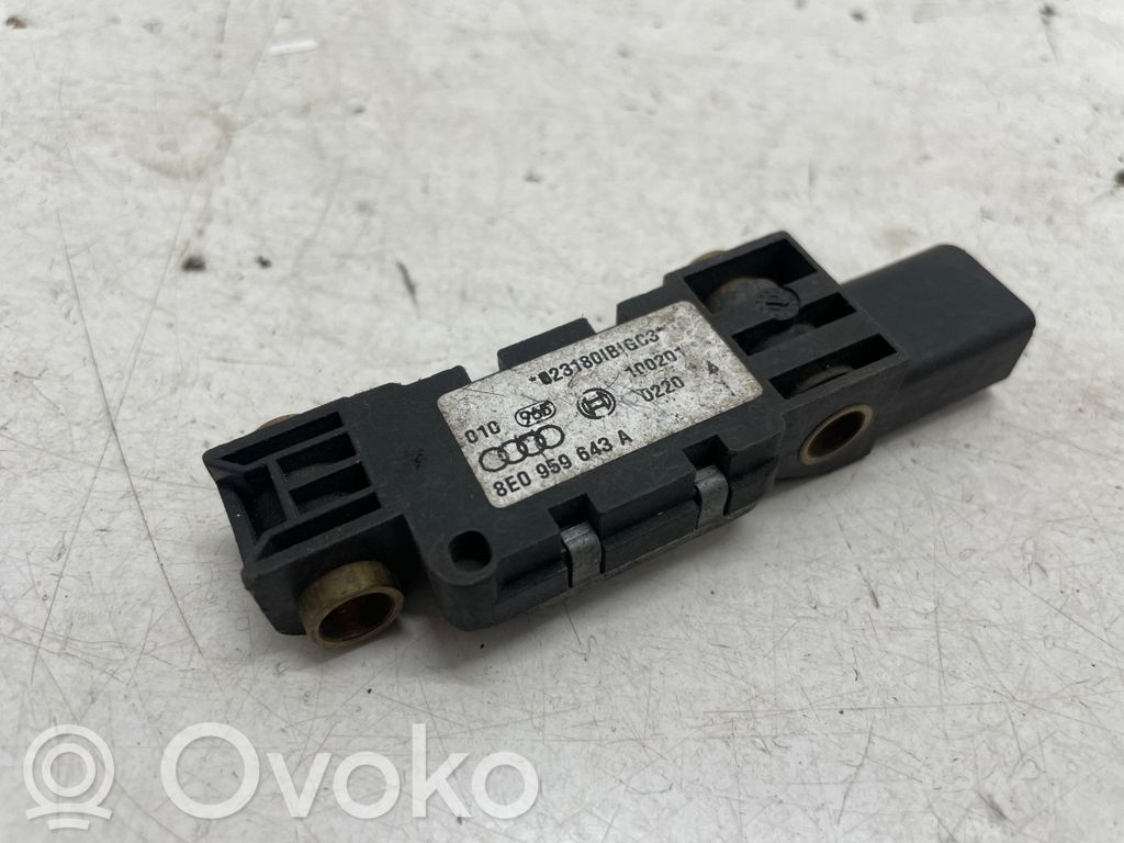 Audi A6 S6 C6 4F Airbag deployment crash/impact sensor 