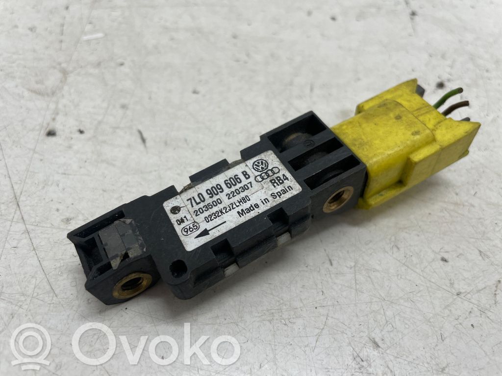 Audi A6 S6 C6 4F Czujnik uderzenia Airbag 