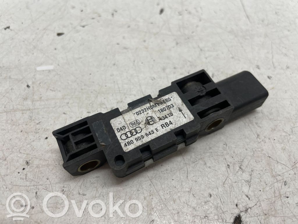 Audi A6 S6 C6 4F Airbag deployment crash/impact sensor 