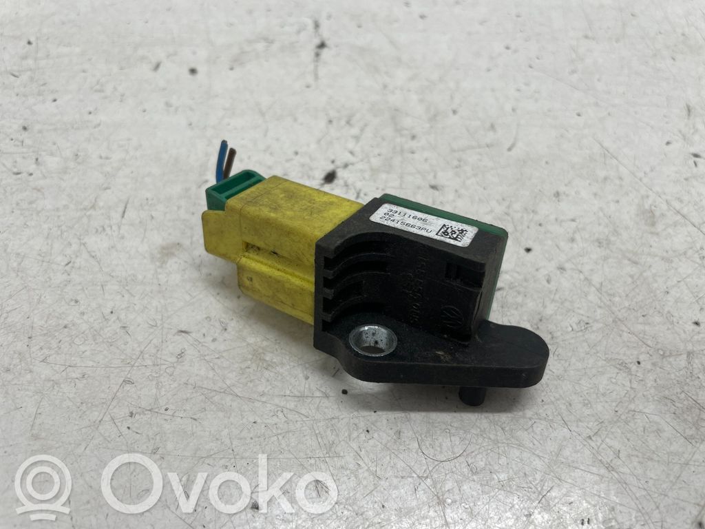Volkswagen PASSAT B7 Senzor impact/declanșare airbag 
