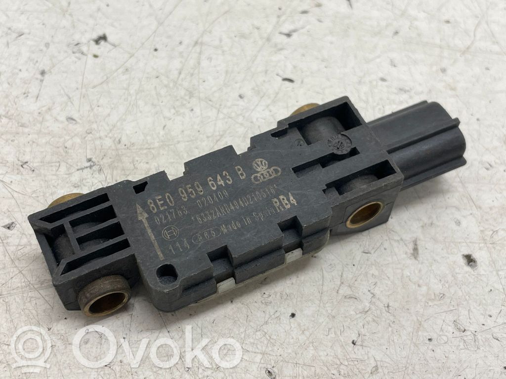 Audi A4 S4 B8 8K Airbagsensor Crashsensor Drucksensor 
